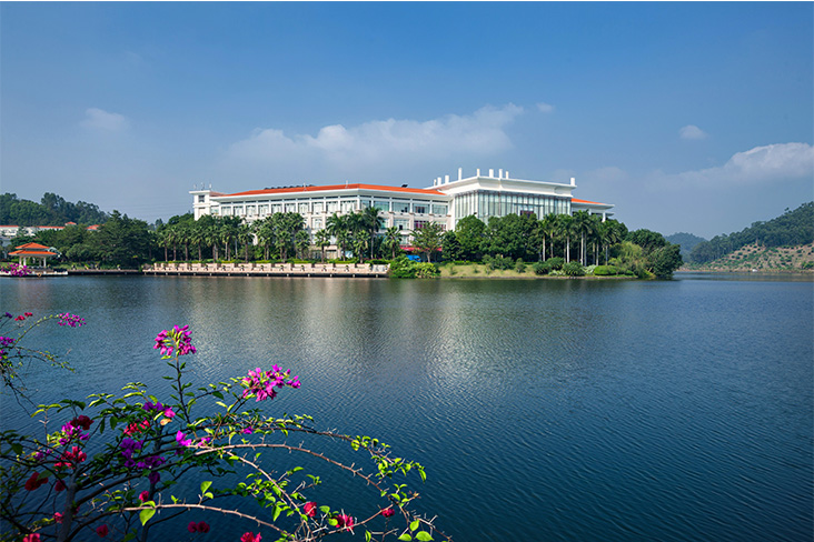 塘廈三正半山酒店.jpg 塘廈三正半山酒店.jpg