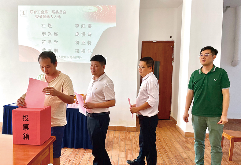 f40d278d-0937-4a61-8d49-f9e99e268967.jpg f40d278d-0937-4a61-8d49-f9e99e268967.jpg