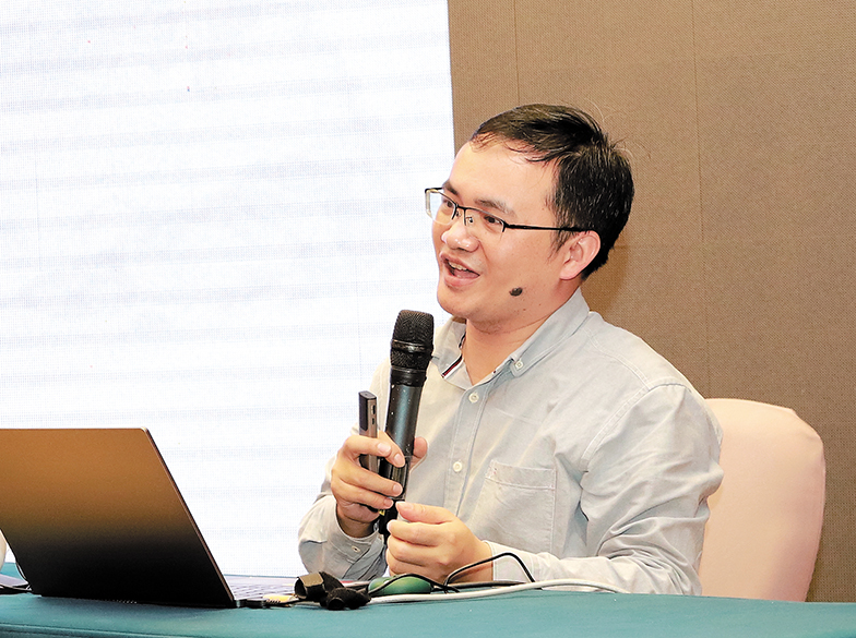 IMG_4815.jpg IMG_4815.jpg