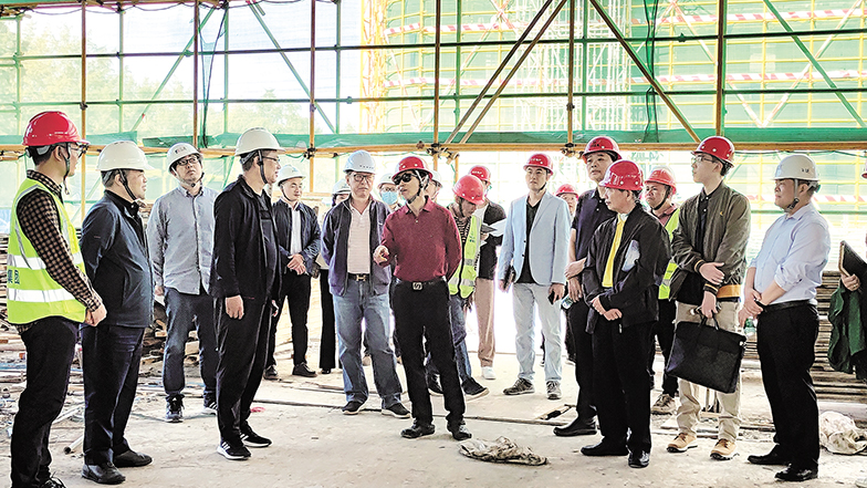 P30228-100744(1).jpg P30228-100744(1).jpg